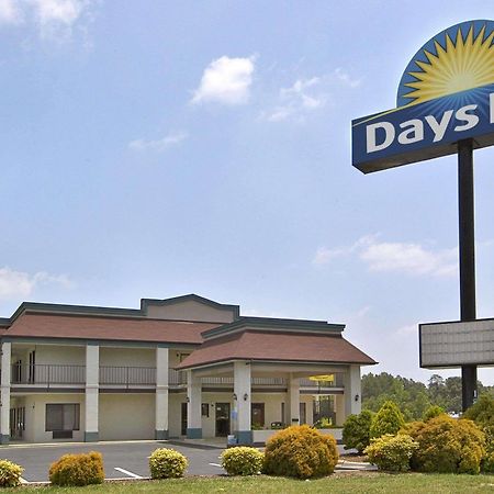 Days - Inn - Yanceyville Bagian luar foto