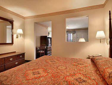 Days - Inn - Yanceyville Bagian luar foto